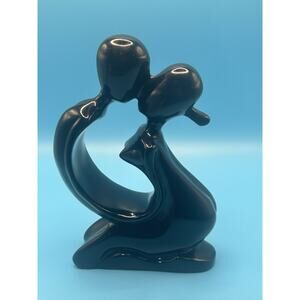 Abstract Resin Figurine Statue Kissing Couple Black Glossy 7” Wedding Love
